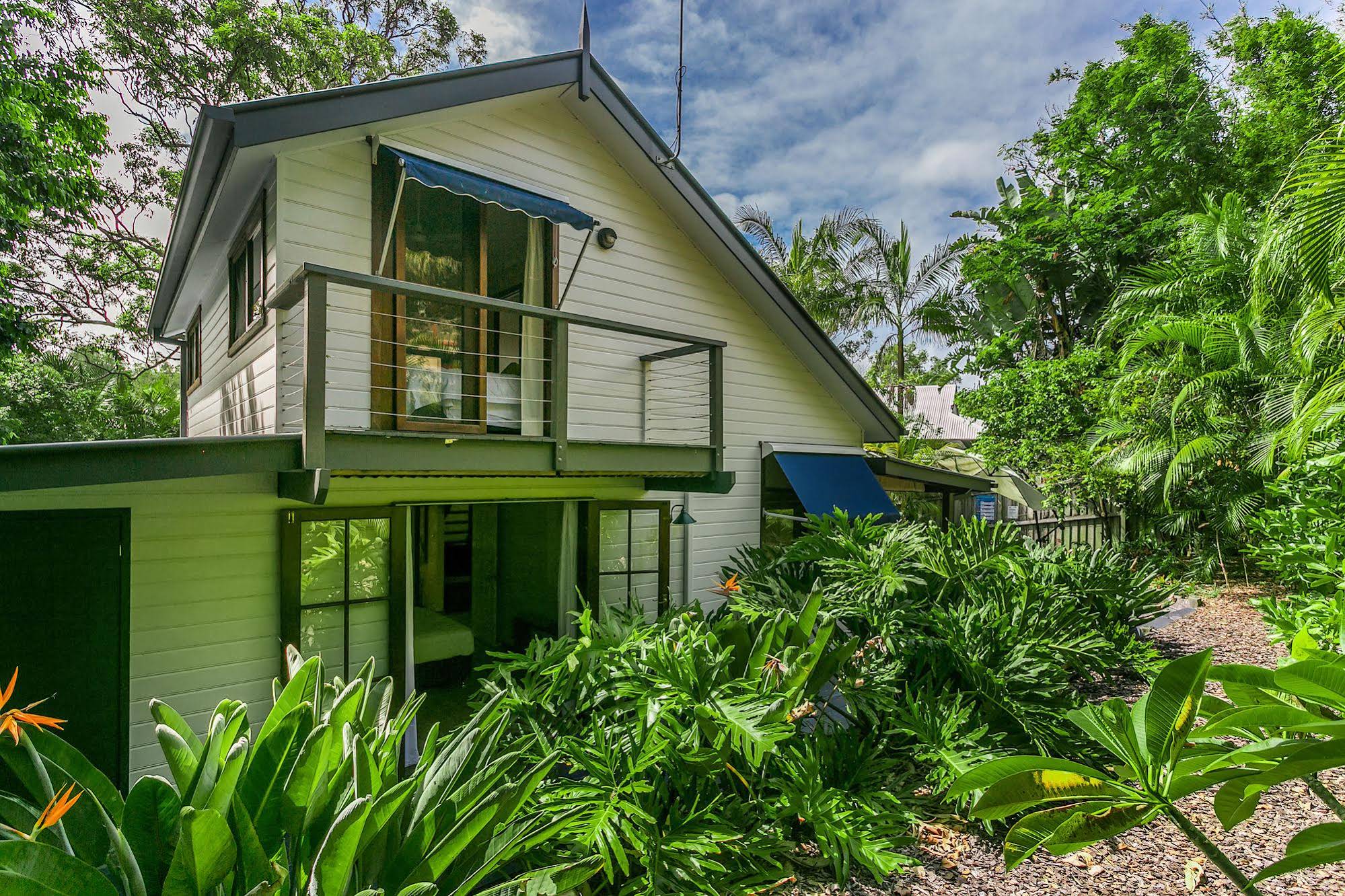 Bottlebrush Cottage
