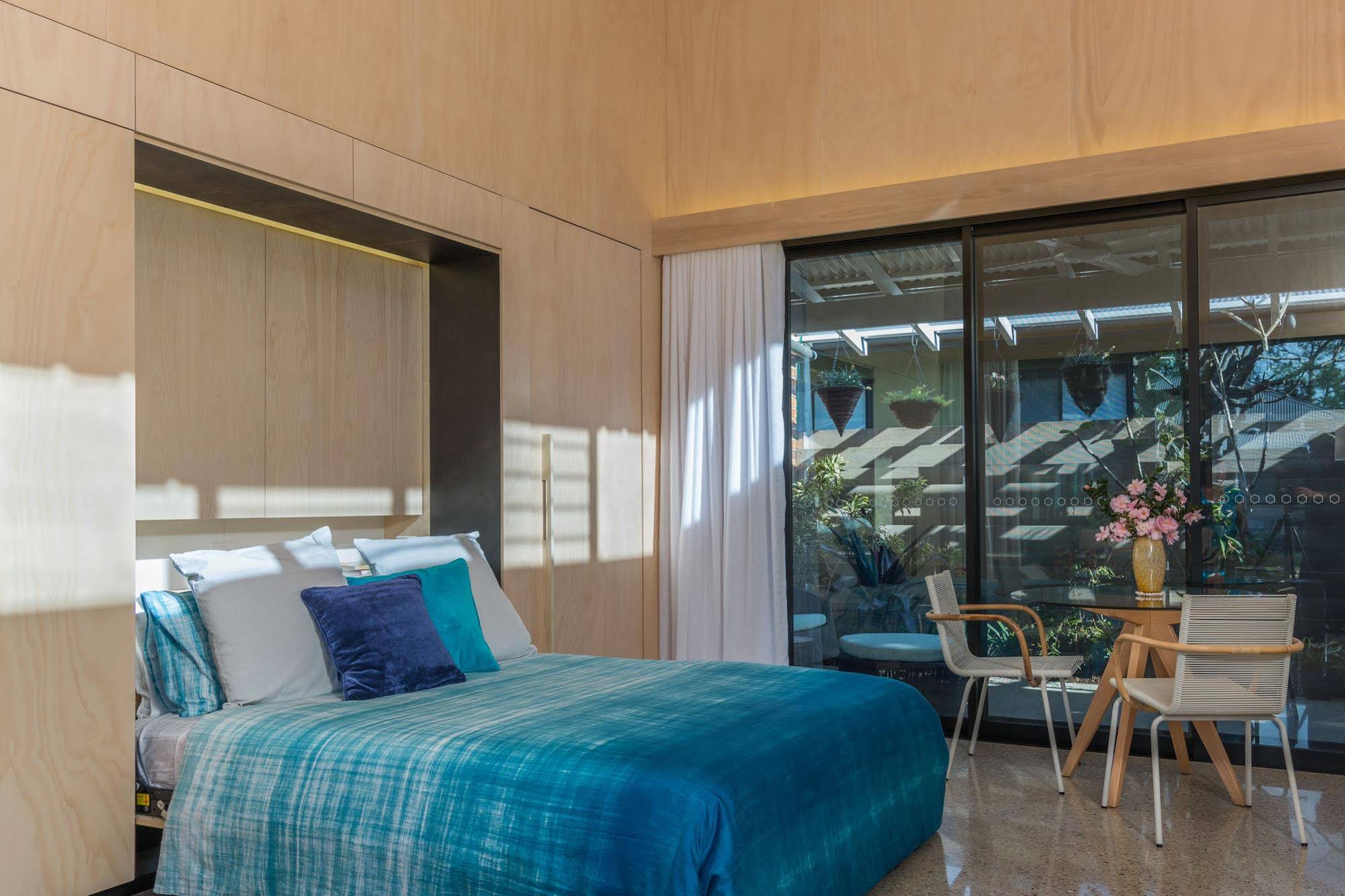 Buhwi Bira Byron Bay