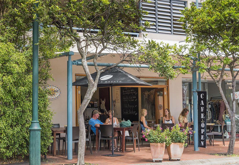 Byron Quarter