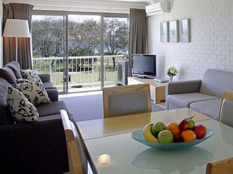 Main Beach Apartments