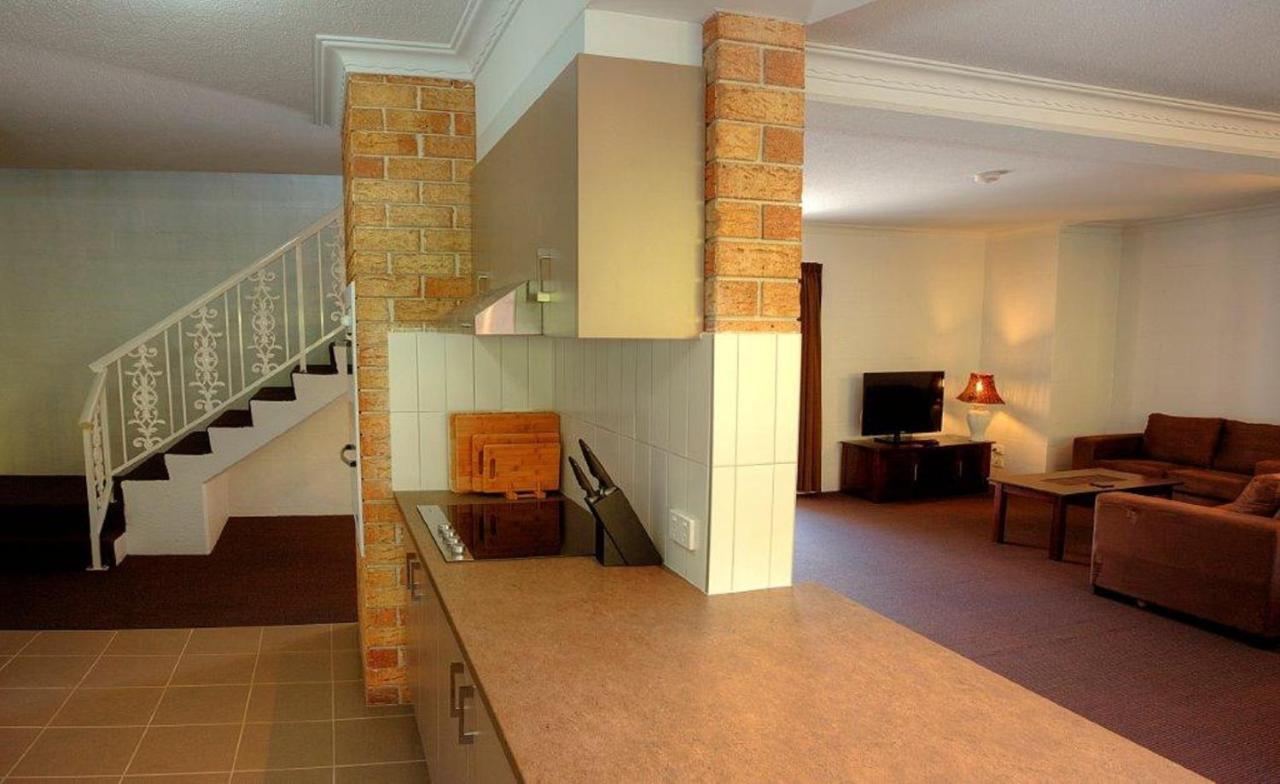 Wollongbar Motel