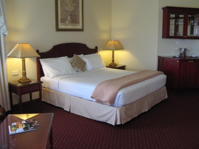 Camden Valley Inn