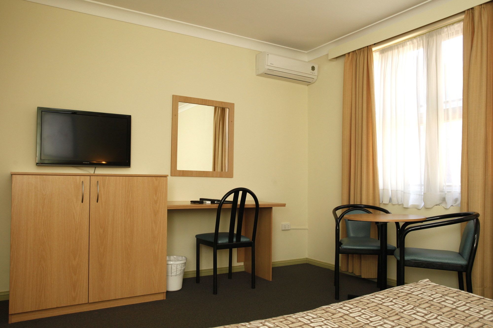 Maclin Lodge