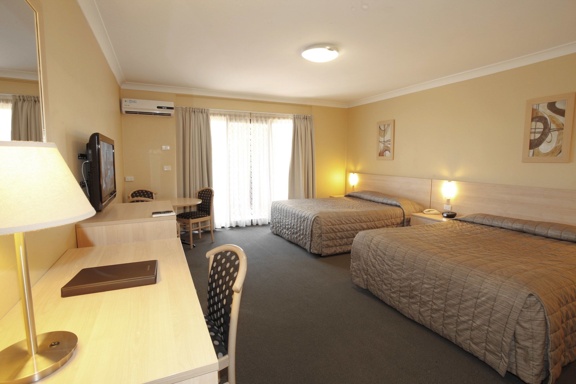 Maclin Lodge