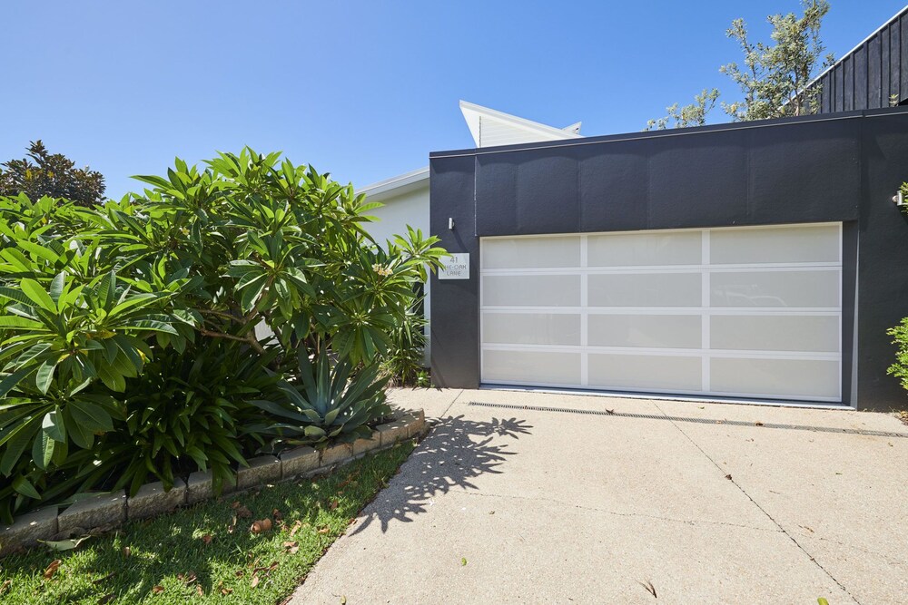 Frangipani House