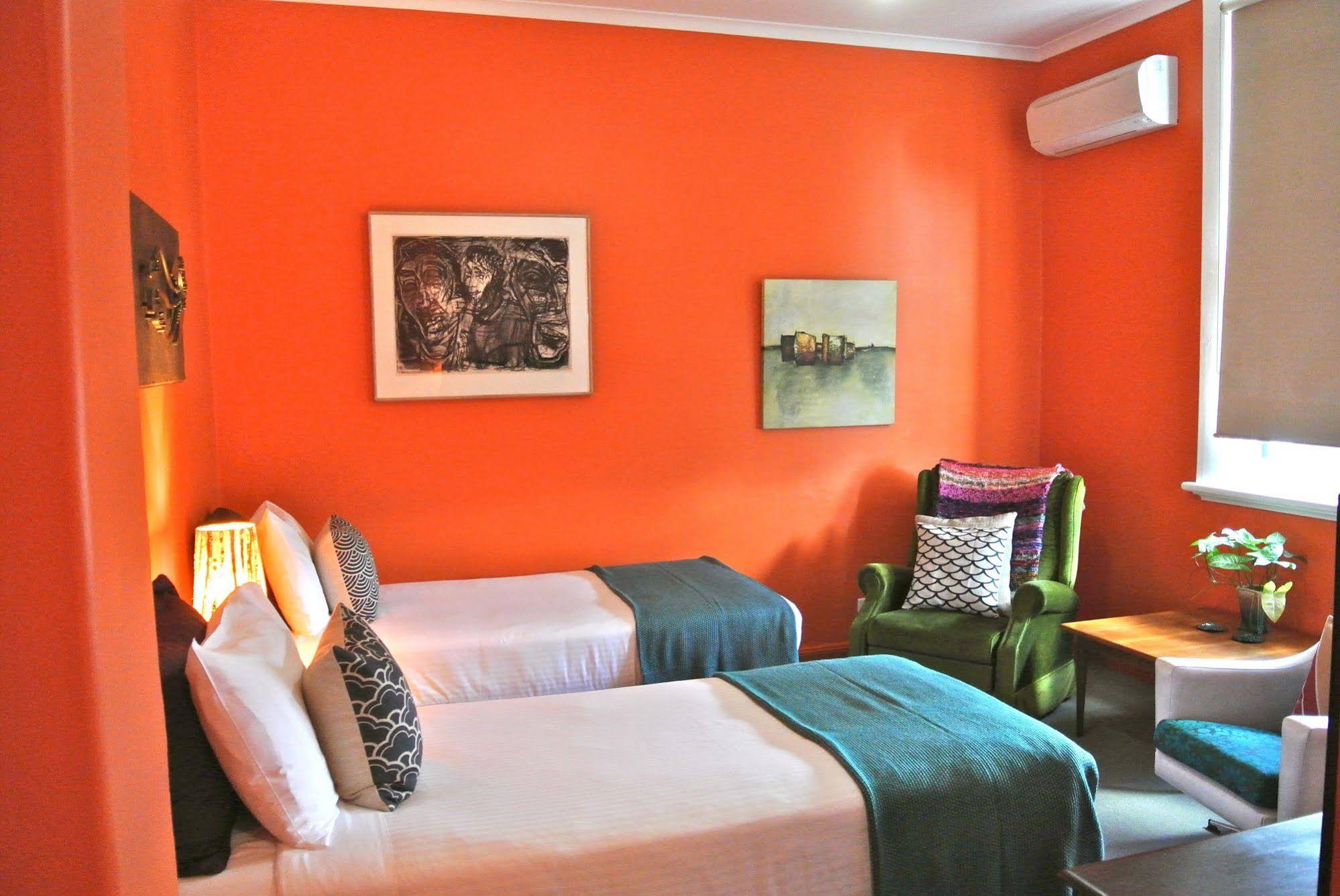Vine Valley Inn