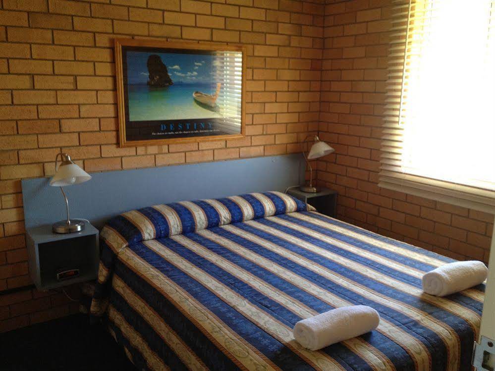 Bosuns Inn Motel