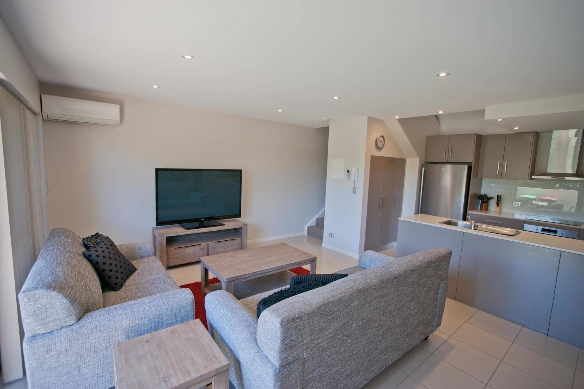 K-Bay 6 Town House