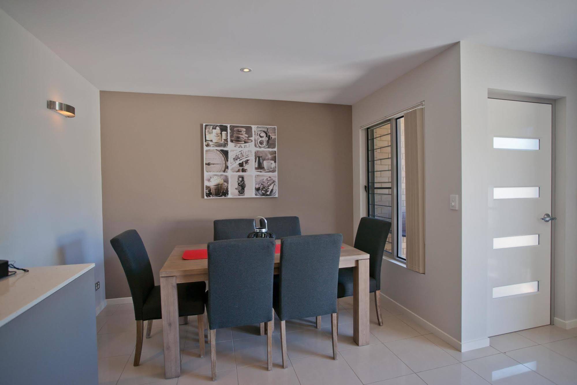 K-Bay 6 Town House