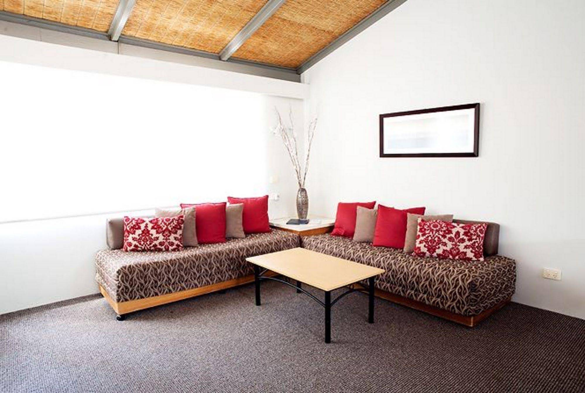 Nautilus Beachfront Villas & Spa