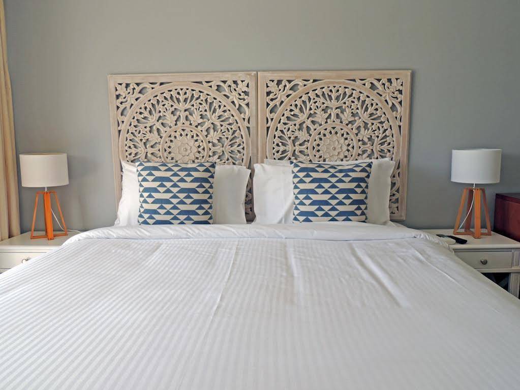 Pacific Bay Resort Penthouse & Studio's