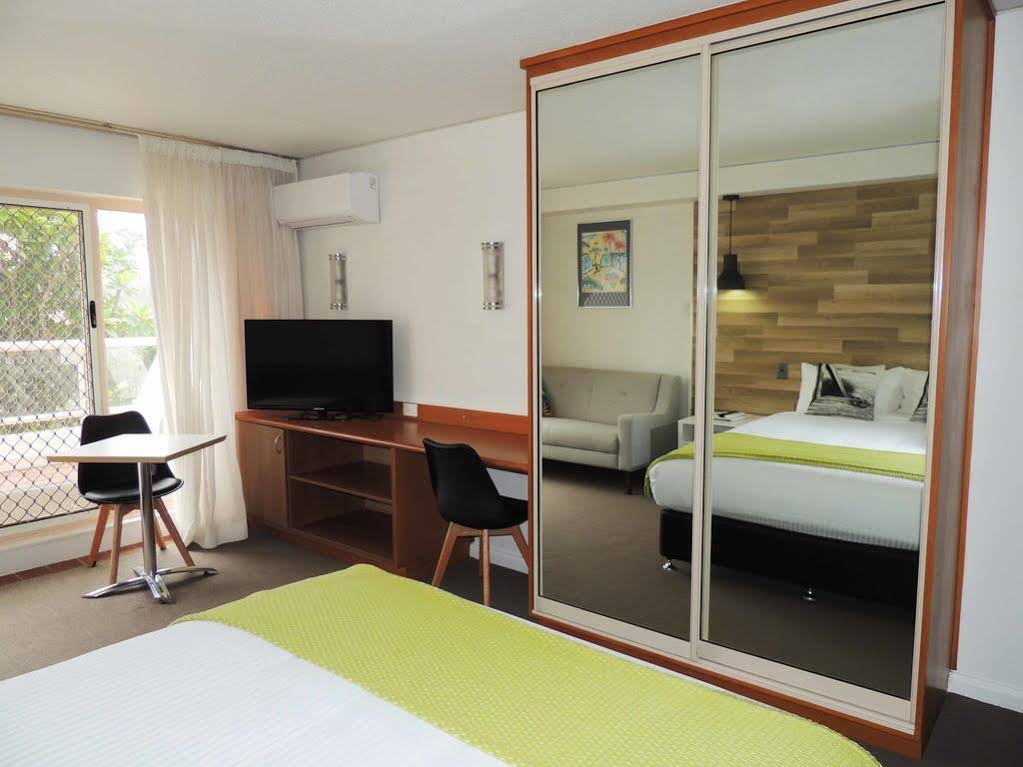 Pacific Bay Resort Penthouse & Studio's