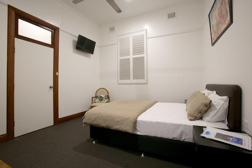 Pier Hotel