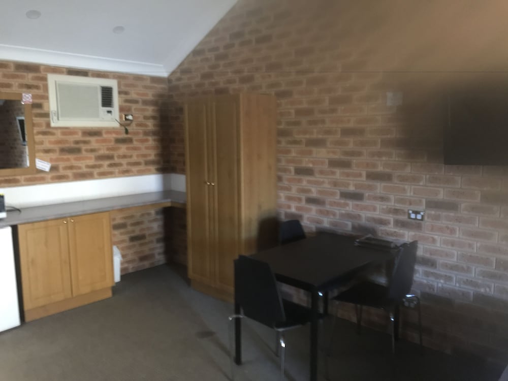 Condobolin Motor Inn