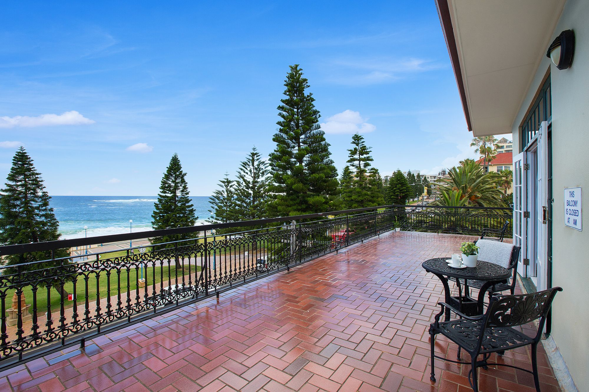 Coogee Bay Hotel