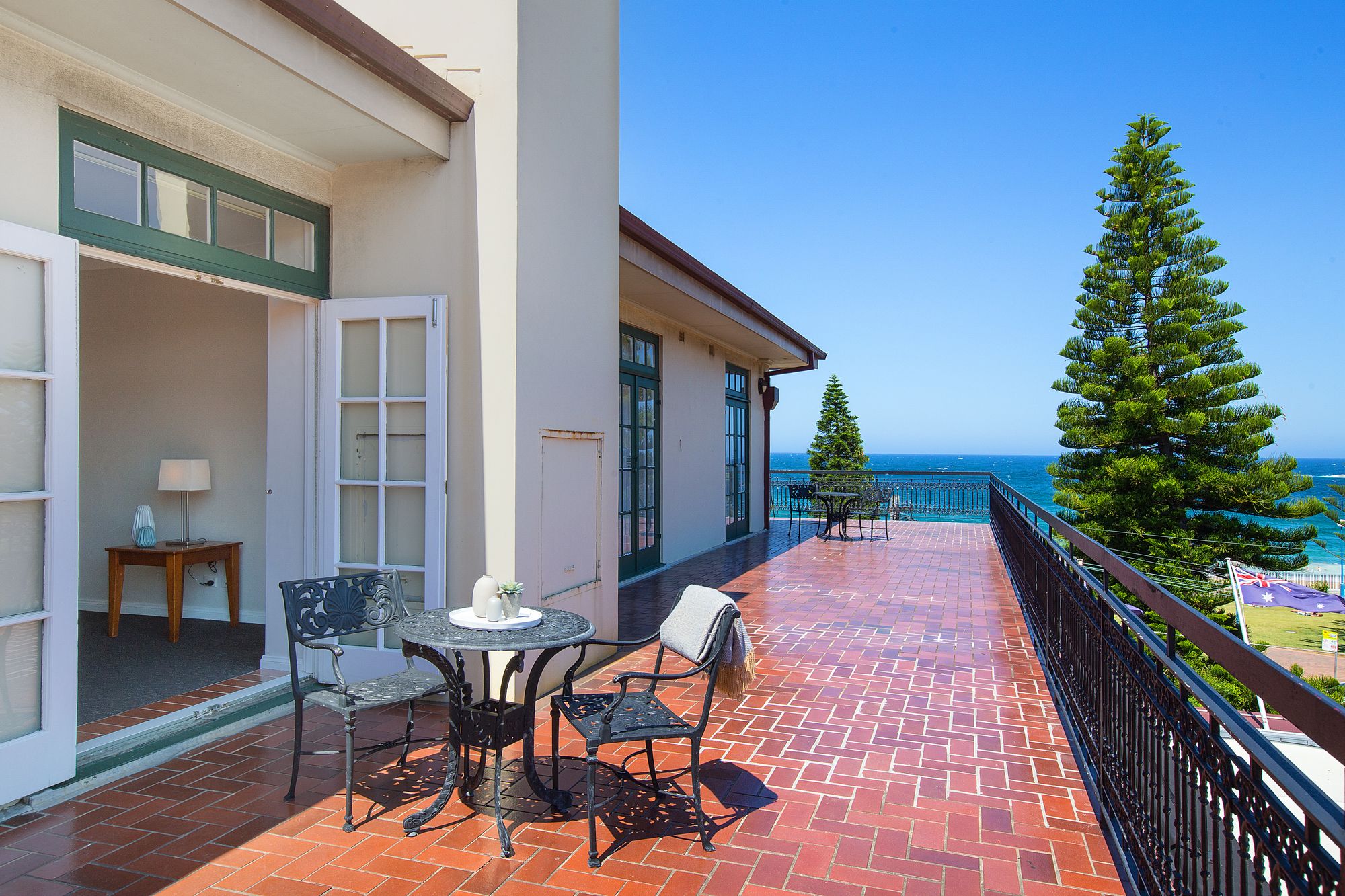 Coogee Bay Hotel