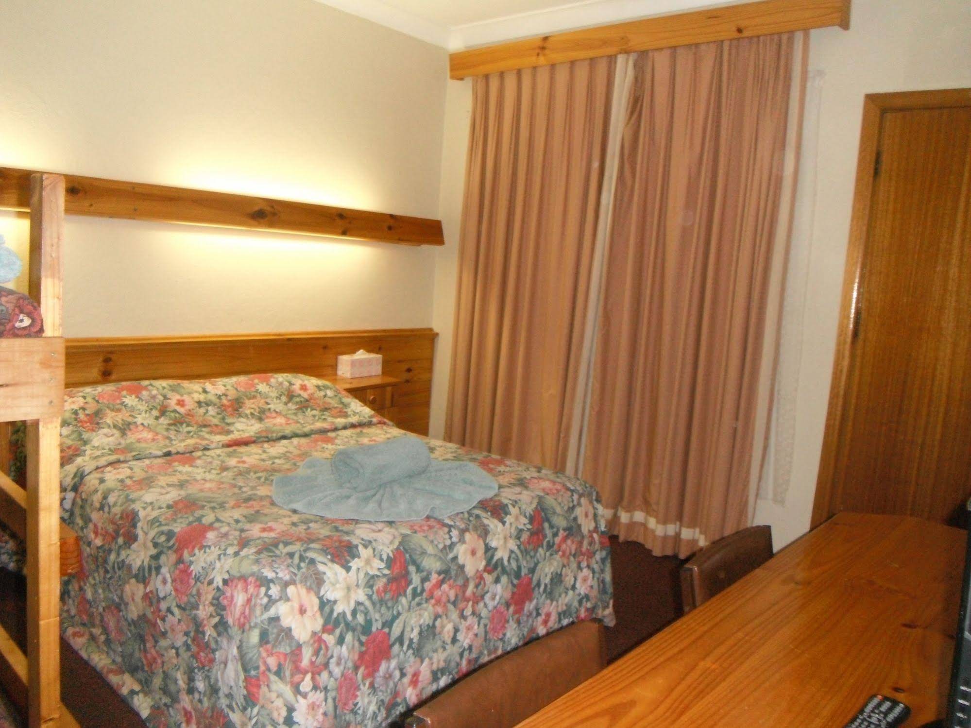 Cooma Country Club Motor Inn
