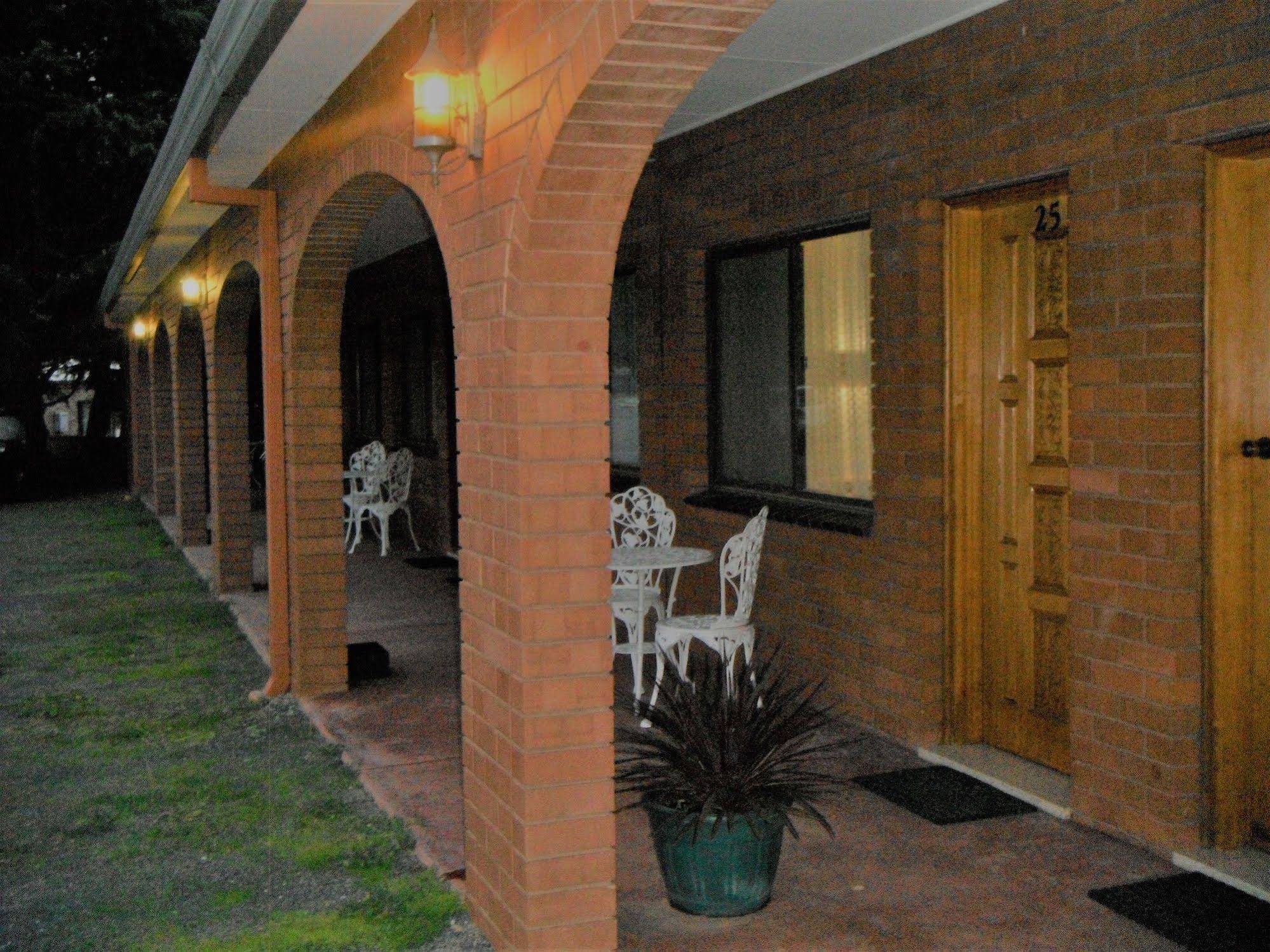 Cooma Country Club Motor Inn
