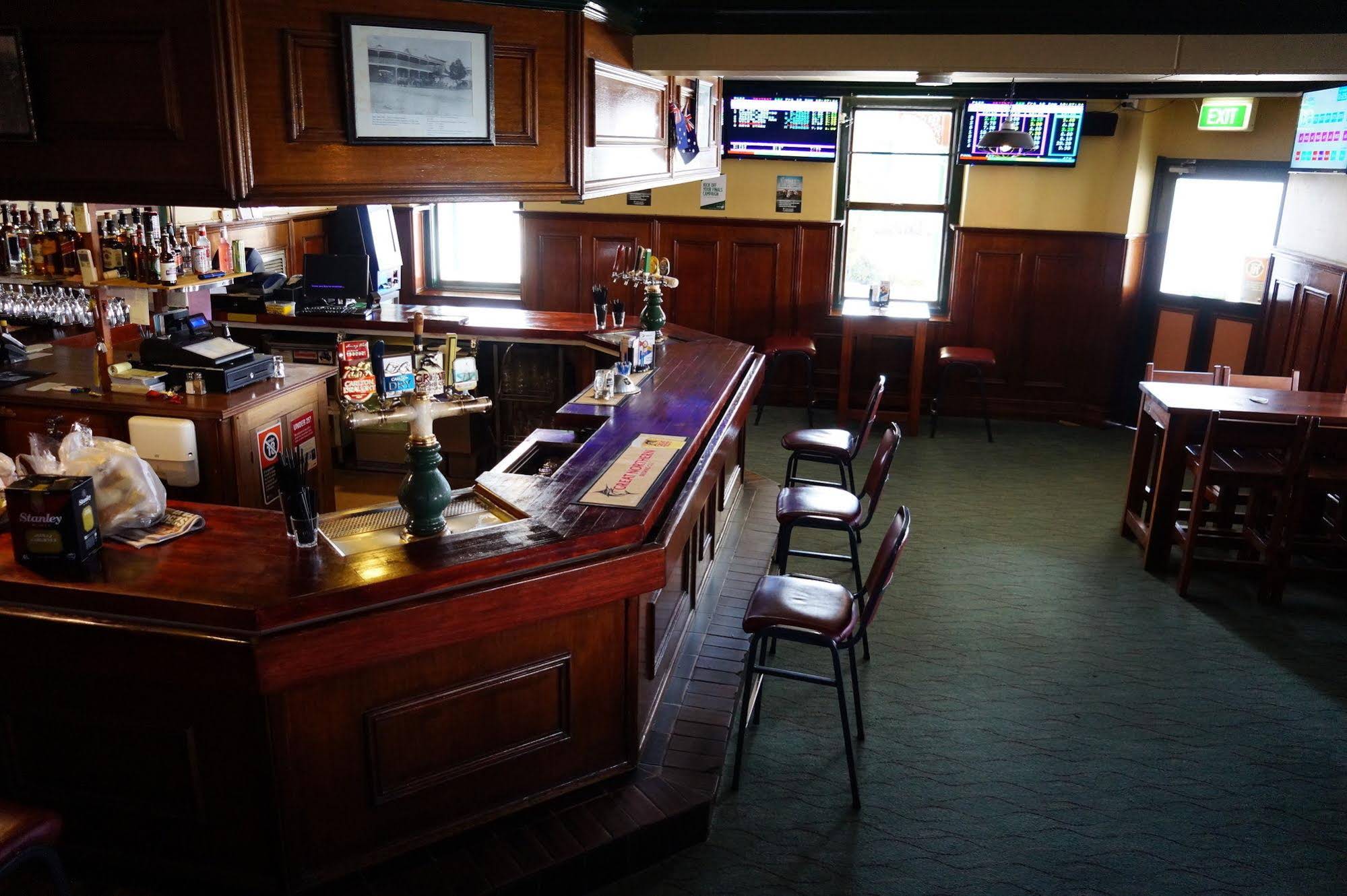 Royal Hotel Cooma