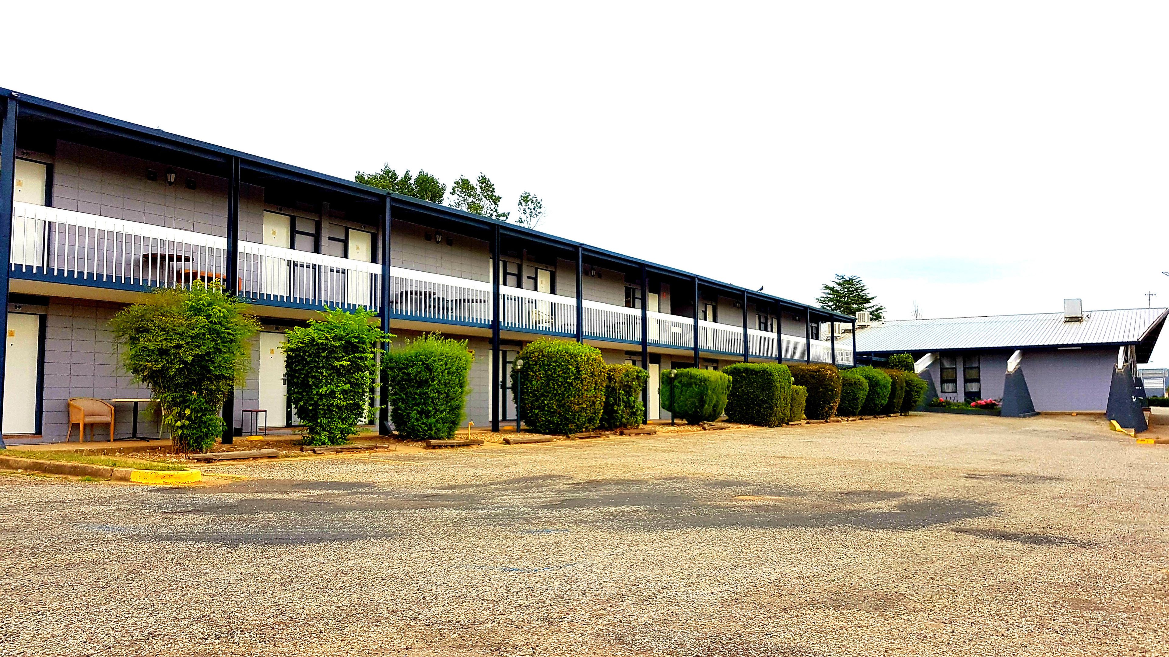 Snow Season Motor Inn