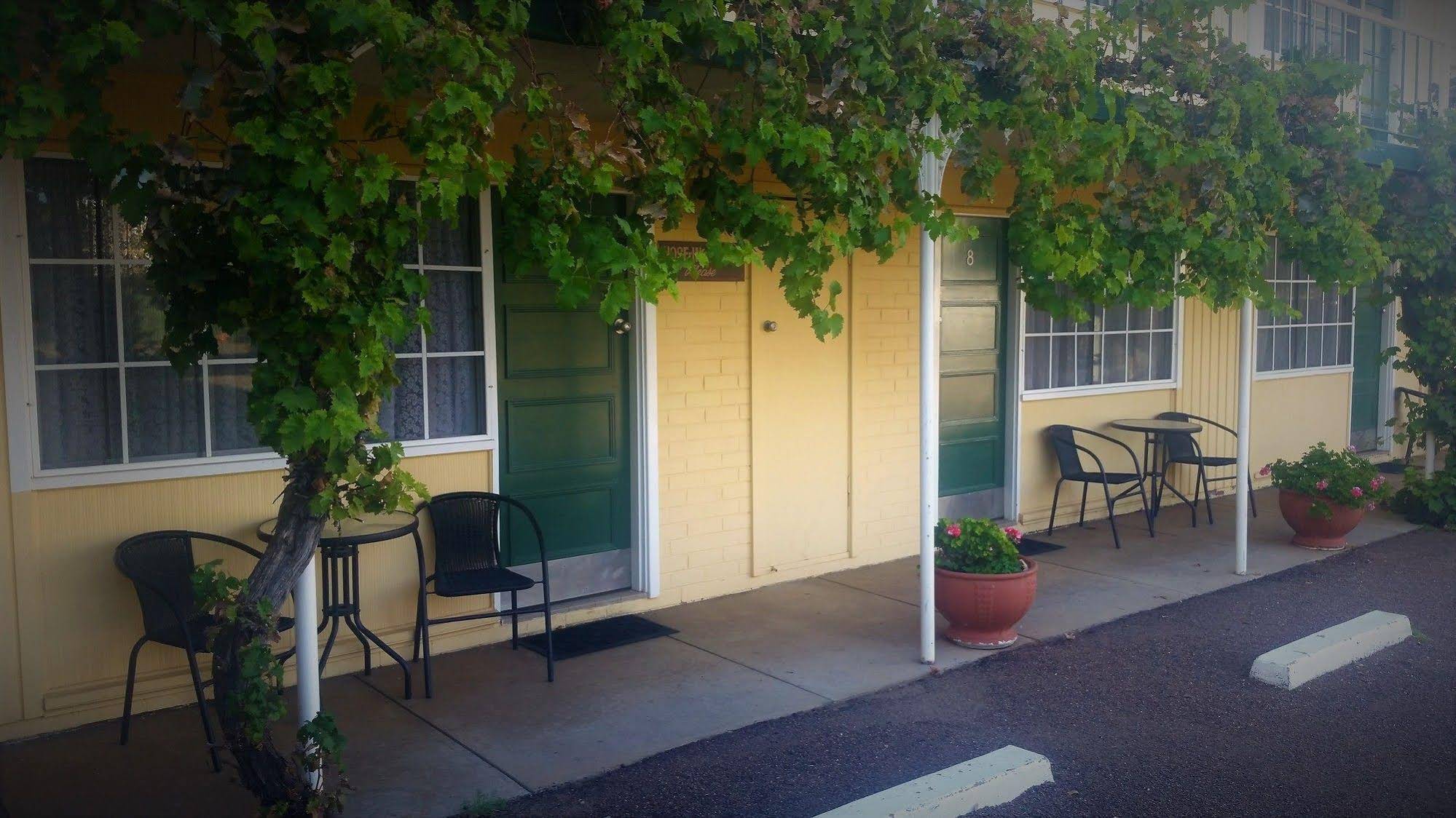 Bradman Motor Inn