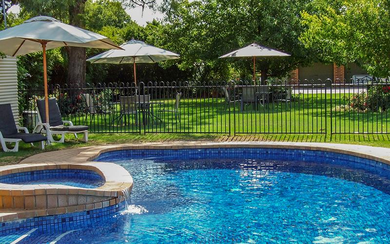Best Western Heritage Motor Inn