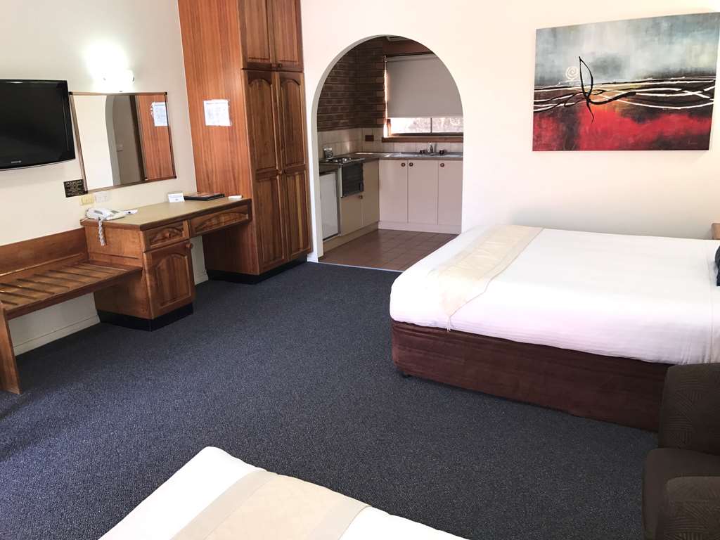 Best Western Heritage Motor Inn