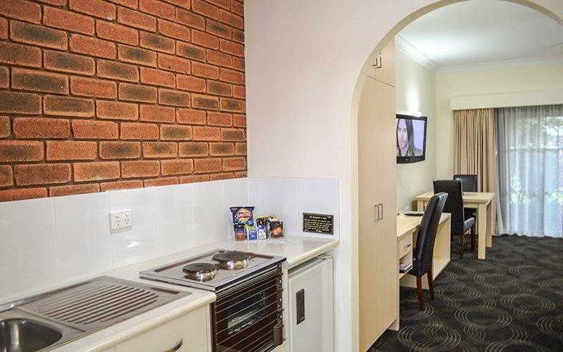 Best Western Heritage Motor Inn