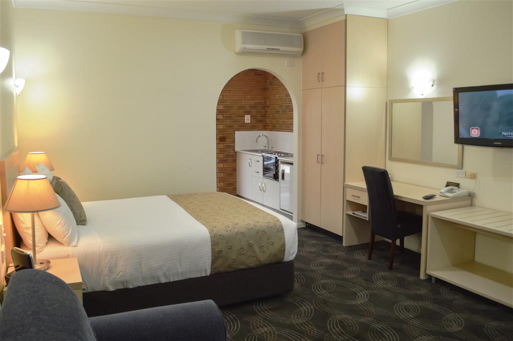 Best Western Heritage Motor Inn