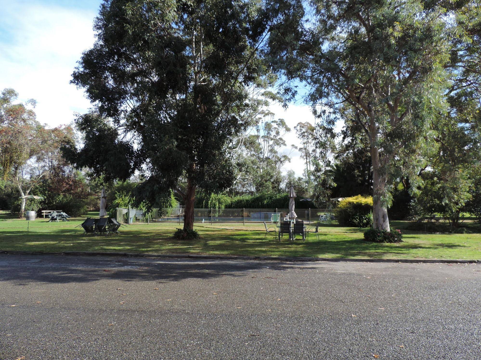 Greenacres Motel