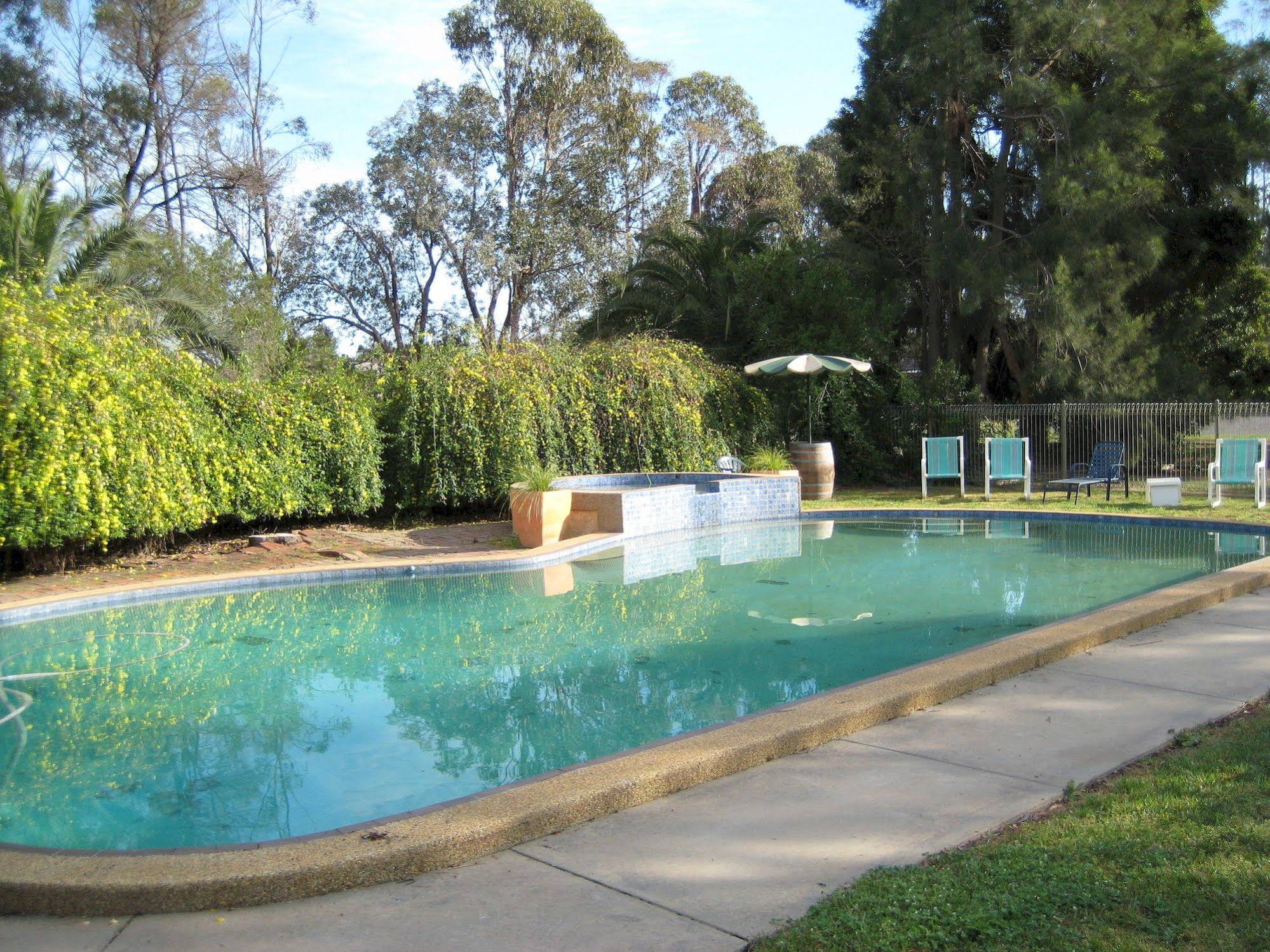 Greenacres Motel