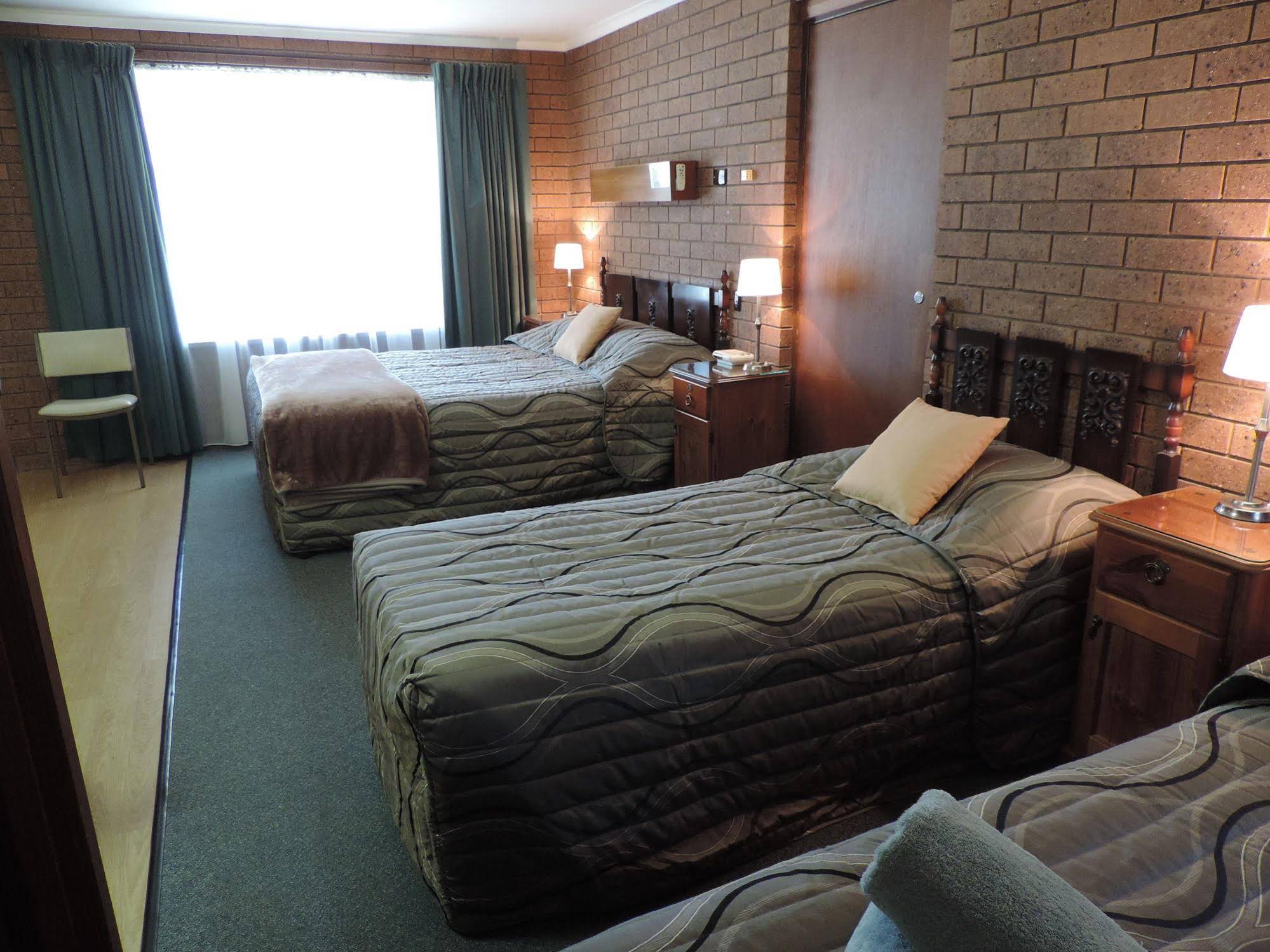 Greenacres Motel