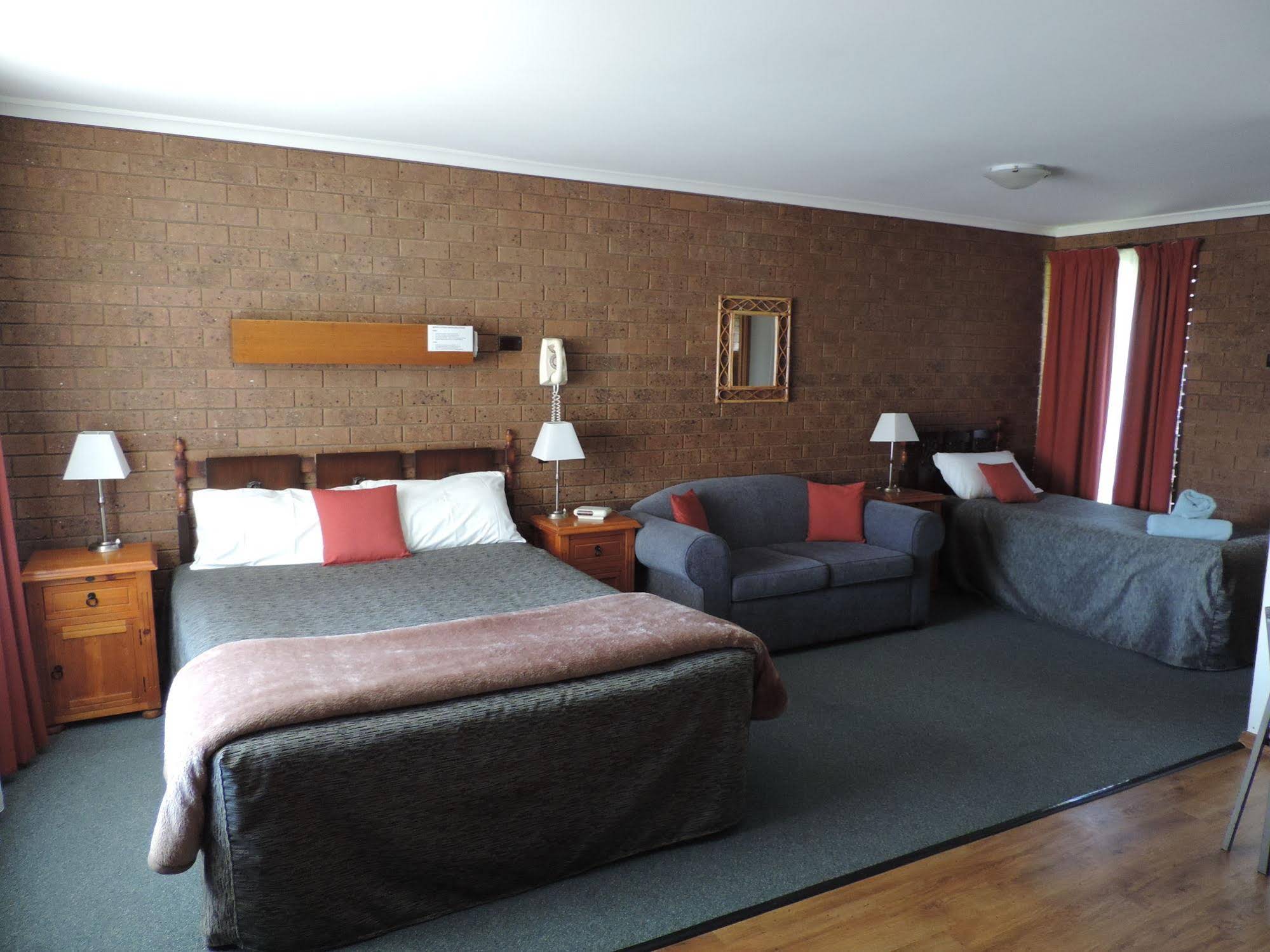 Greenacres Motel