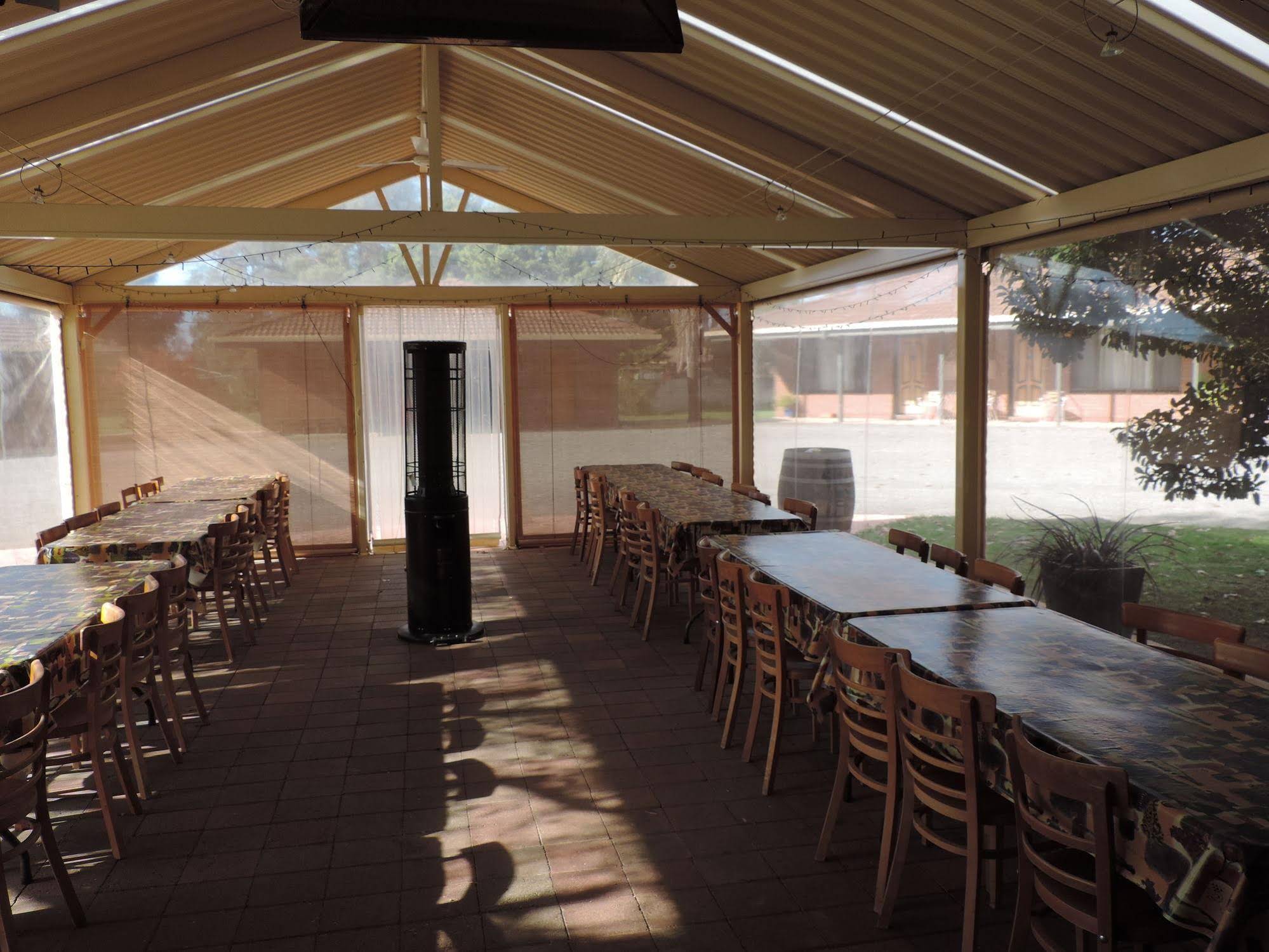 Greenacres Motel