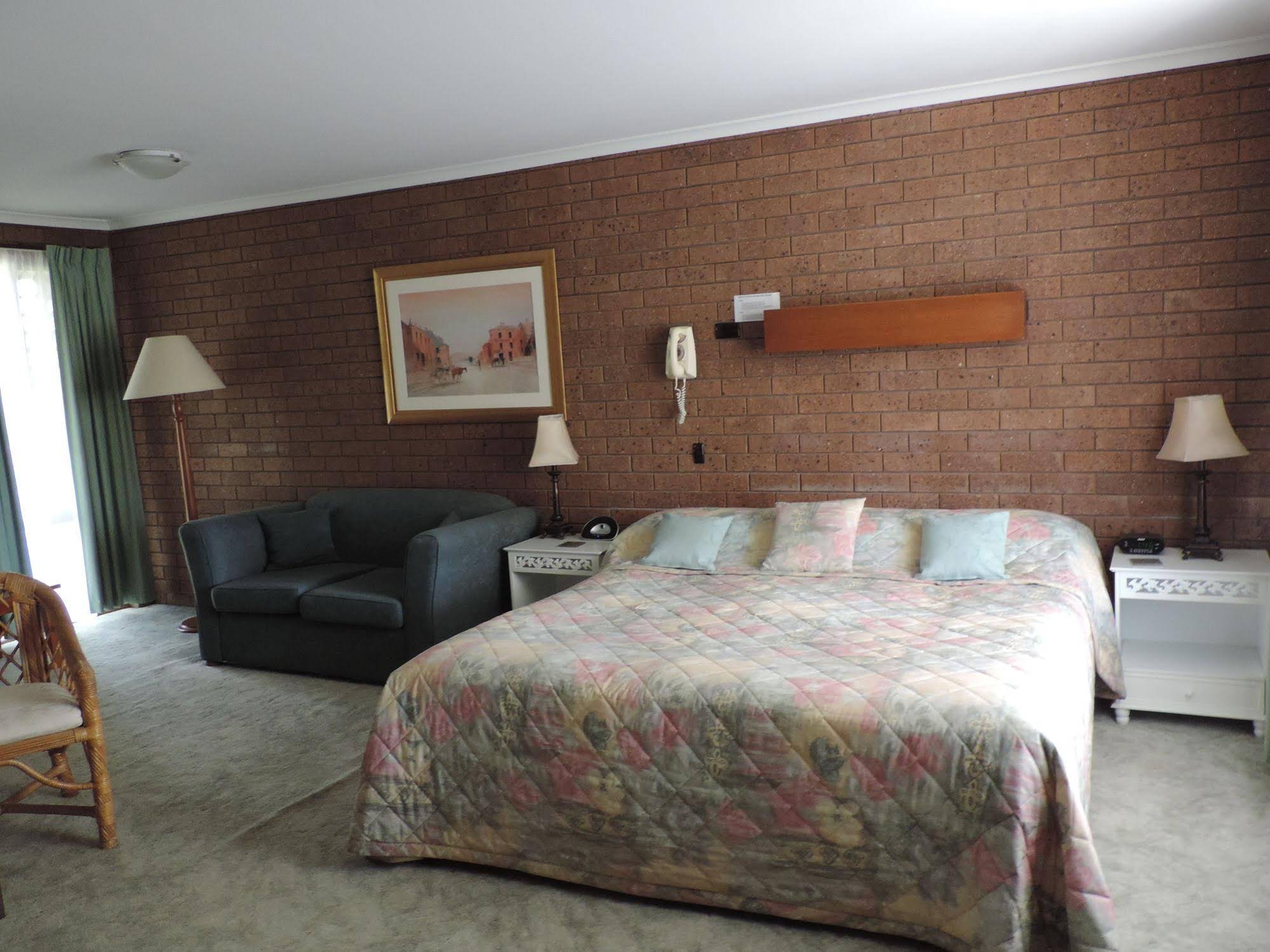 Greenacres Motel