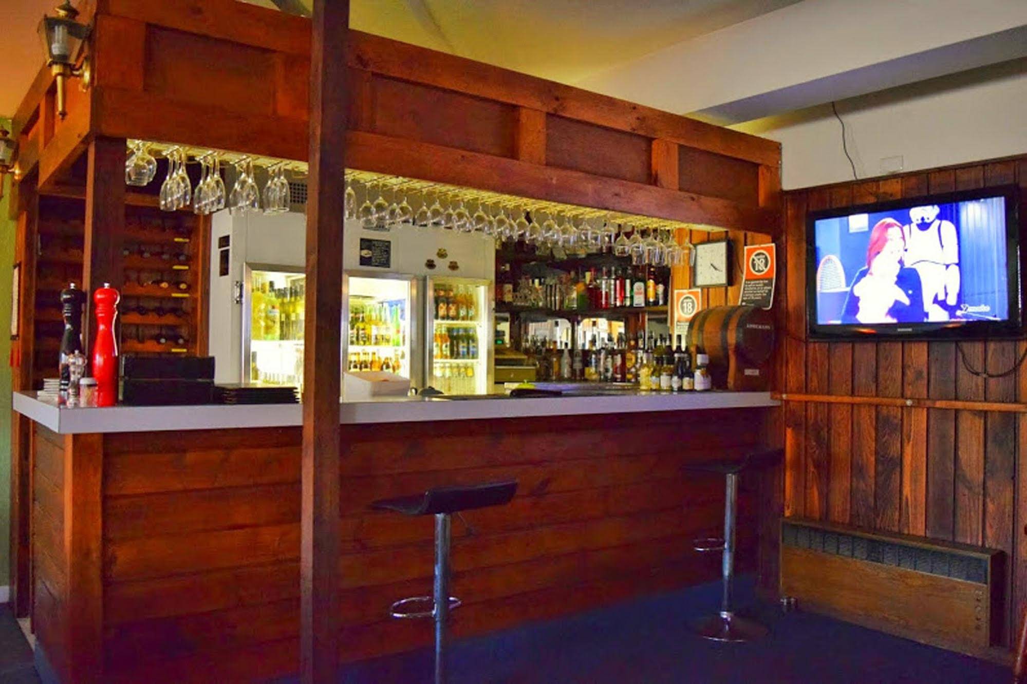 Country Comfort Cowra Countryman Motor Inn