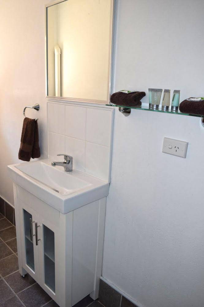 Country Comfort Cowra Countryman Motor Inn