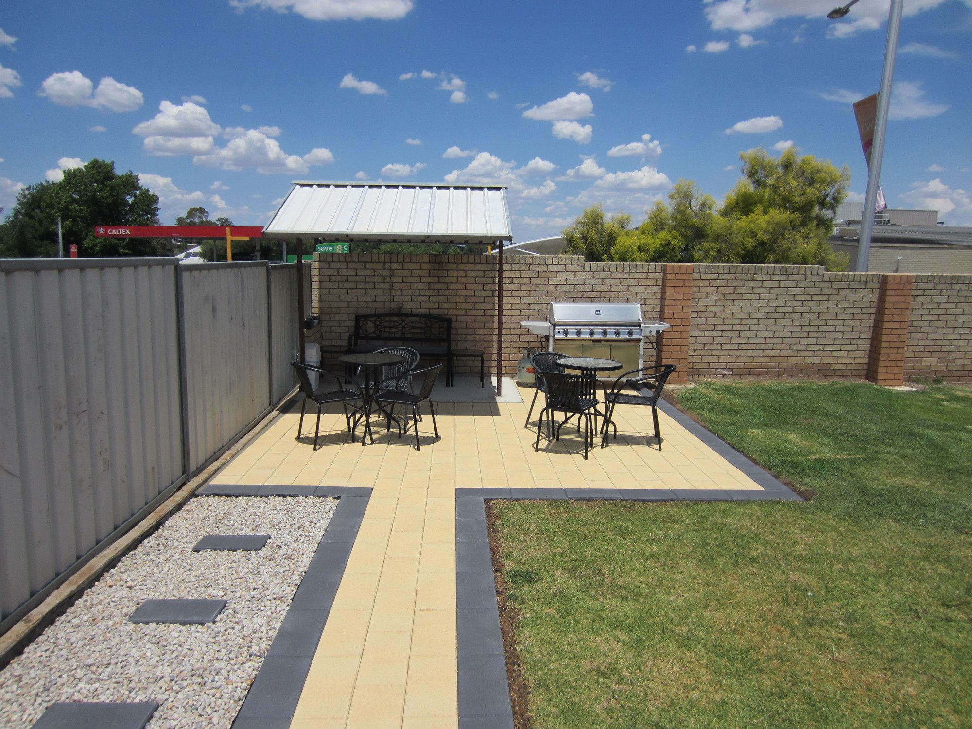 Cowra Crest Motel