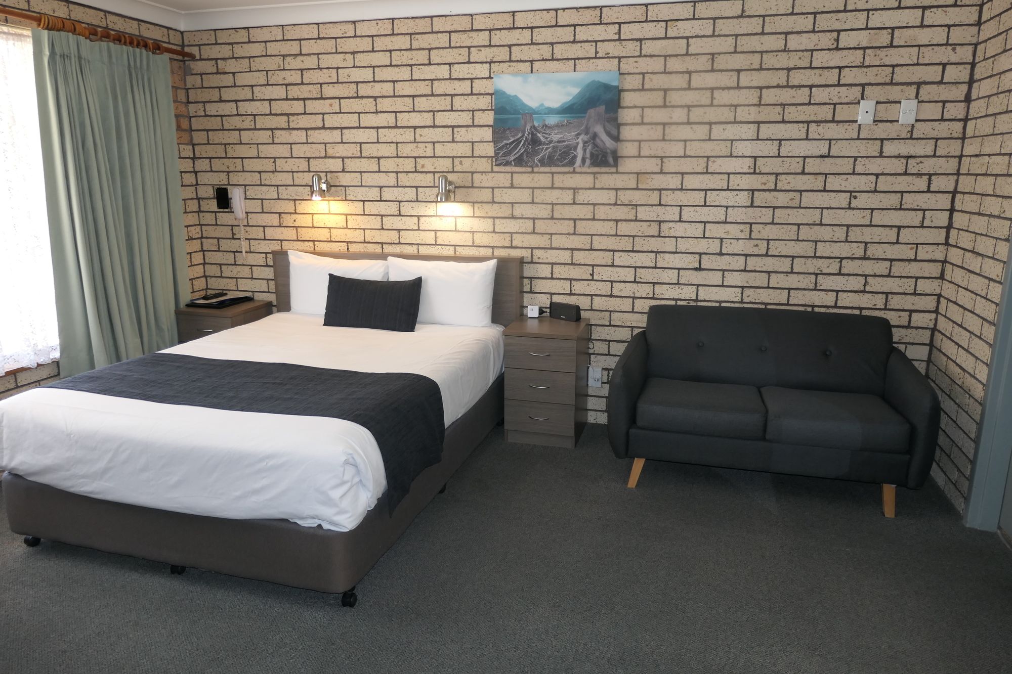 Cowra Crest Motel