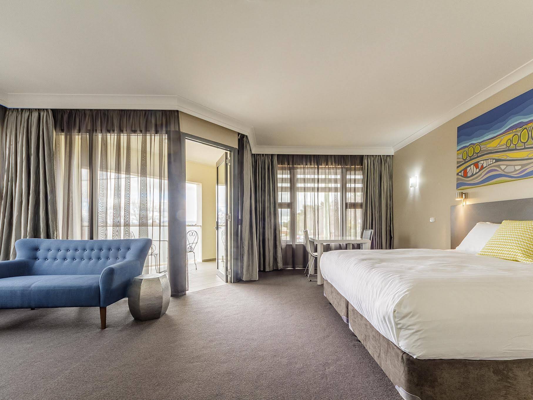 Cowra Services Club Motel