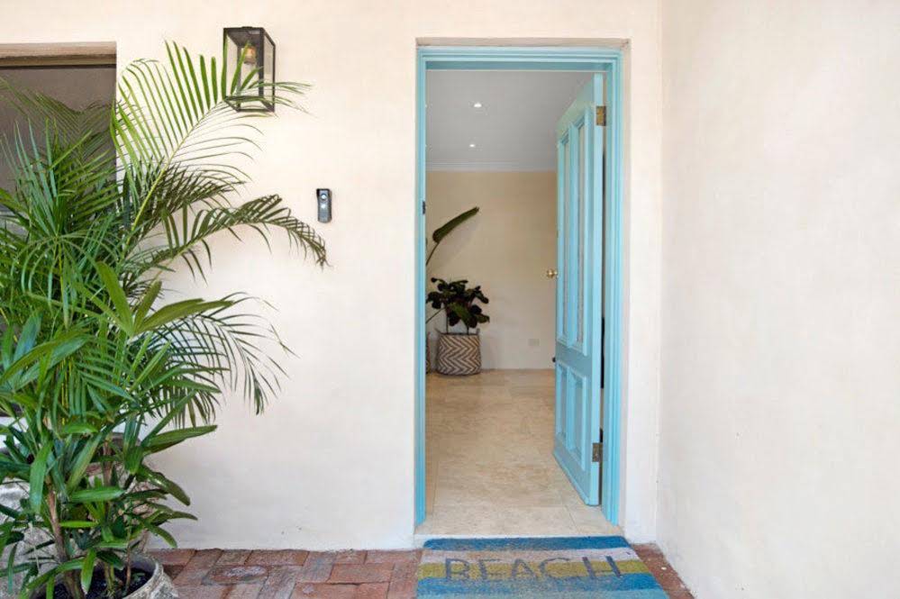 Cronulla Beach House Bed and Breakfast