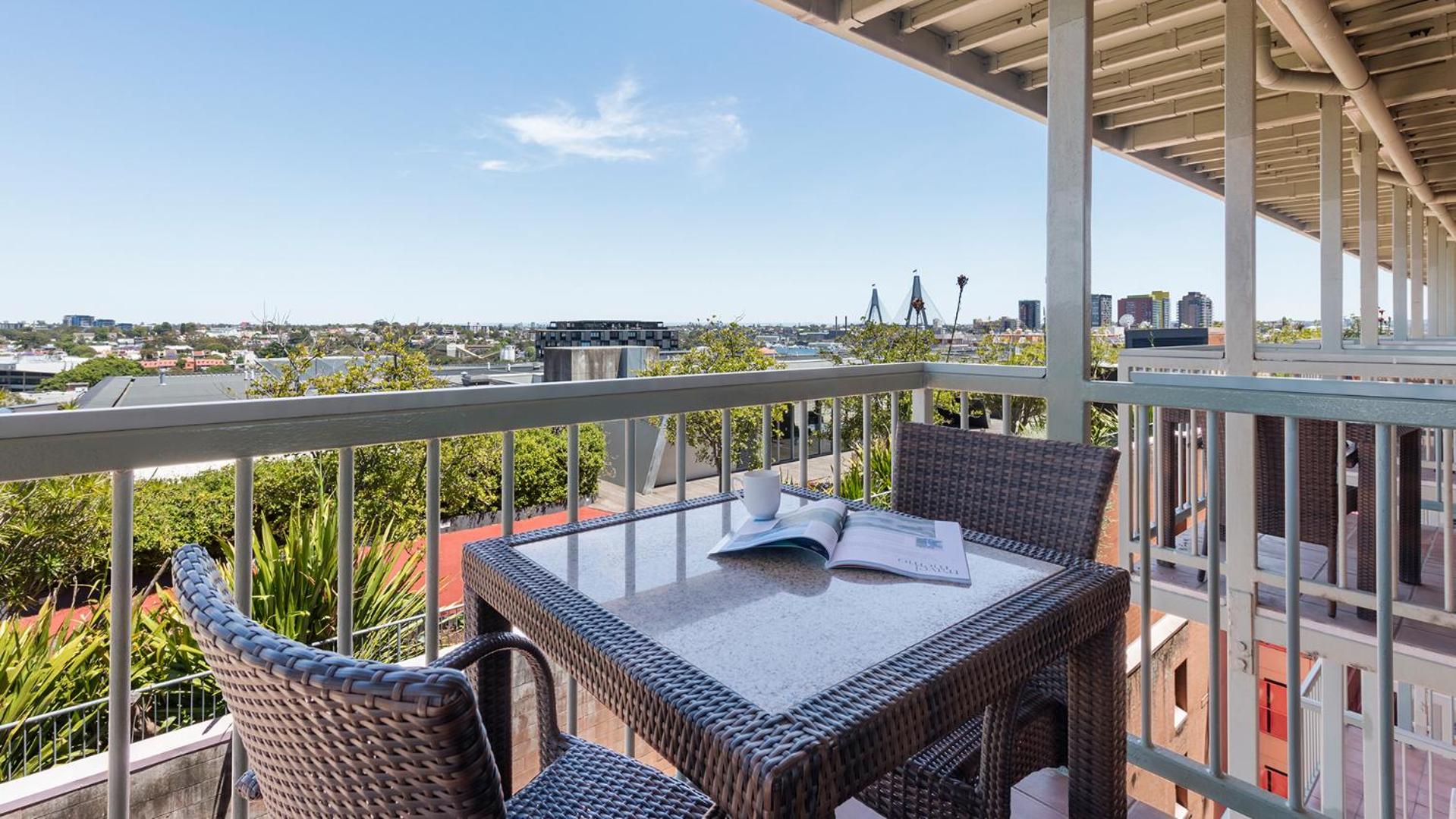 Oaks Sydney Goldsbrough Suites