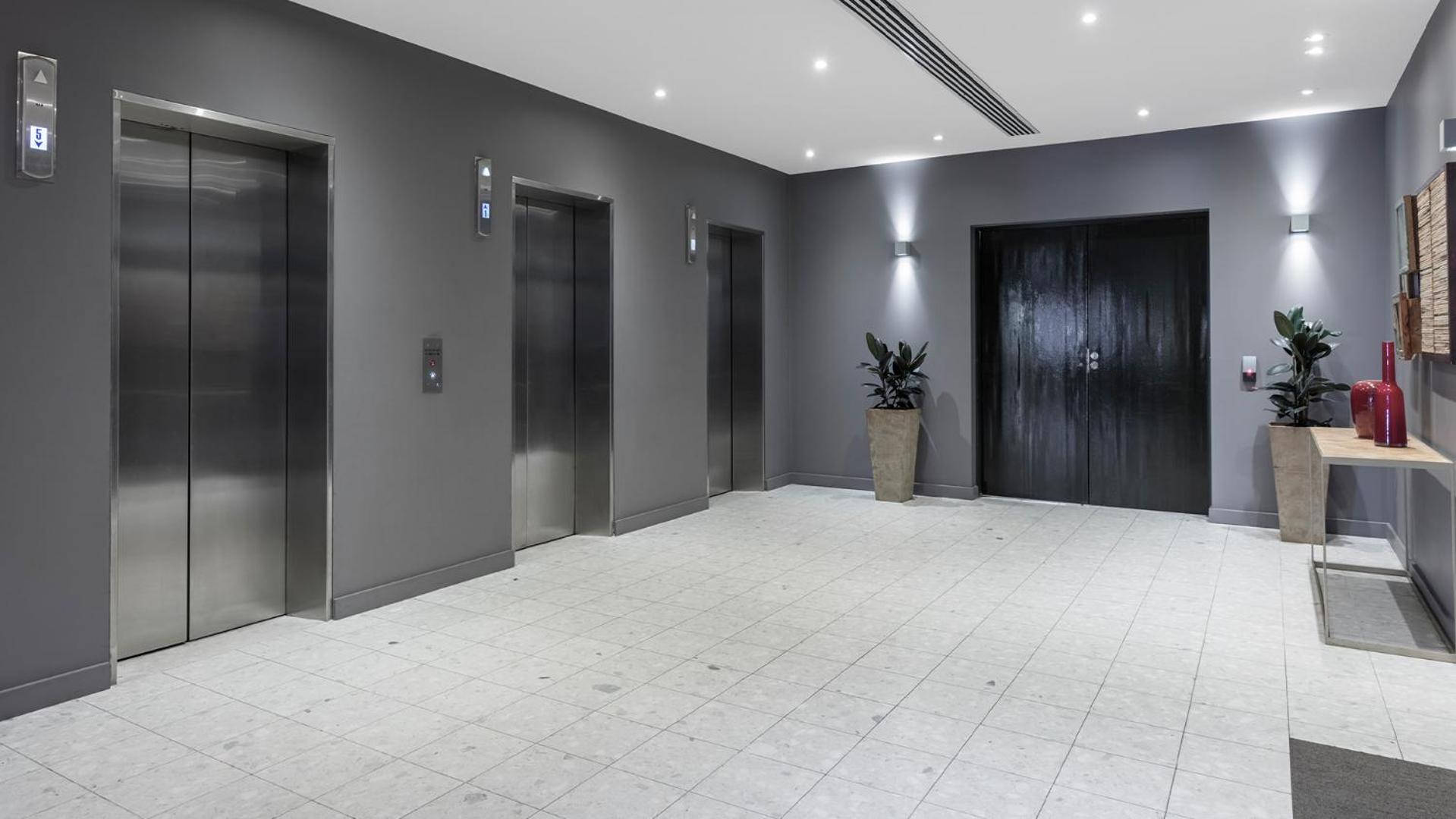 Oaks Sydney Goldsbrough Suites