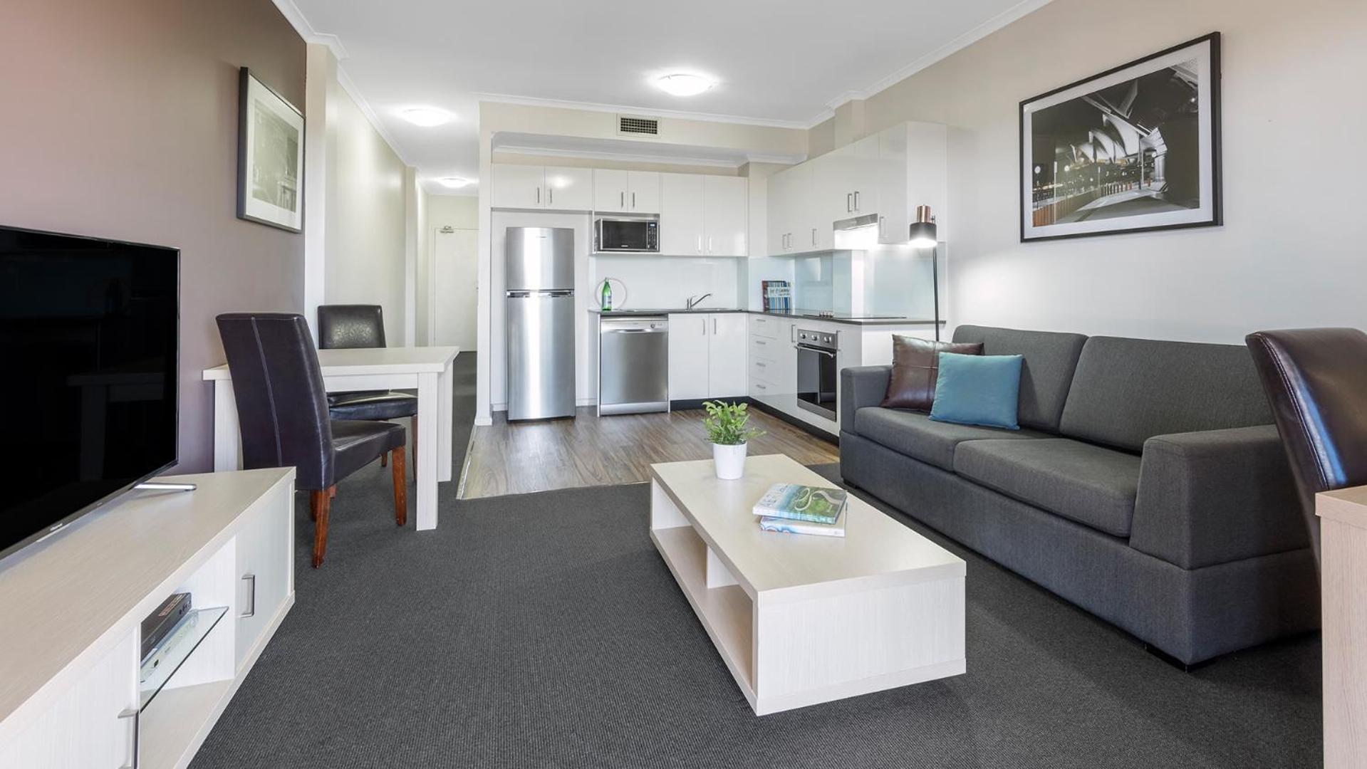 Oaks Sydney Goldsbrough Suites