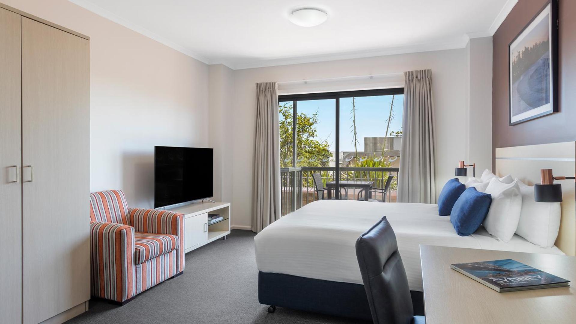 Oaks Sydney Goldsbrough Suites