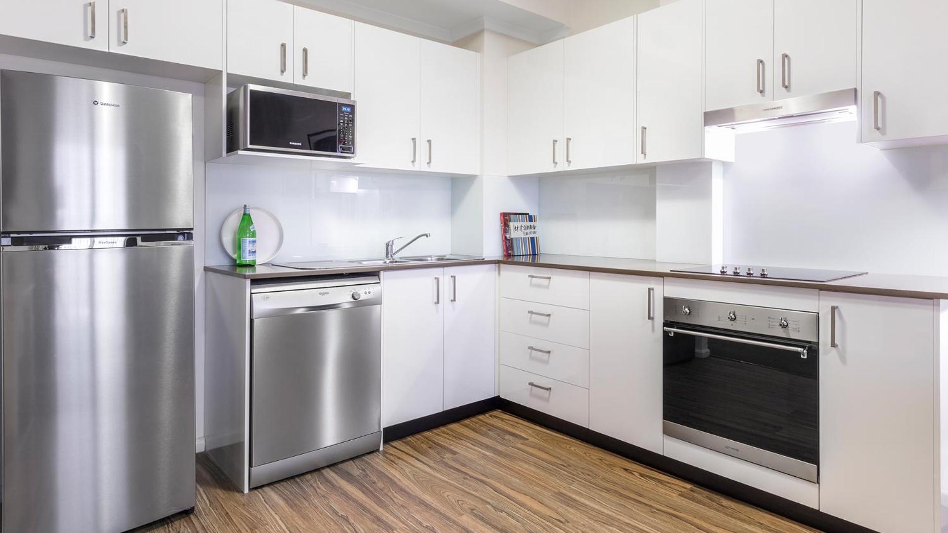 Oaks Sydney Goldsbrough Suites