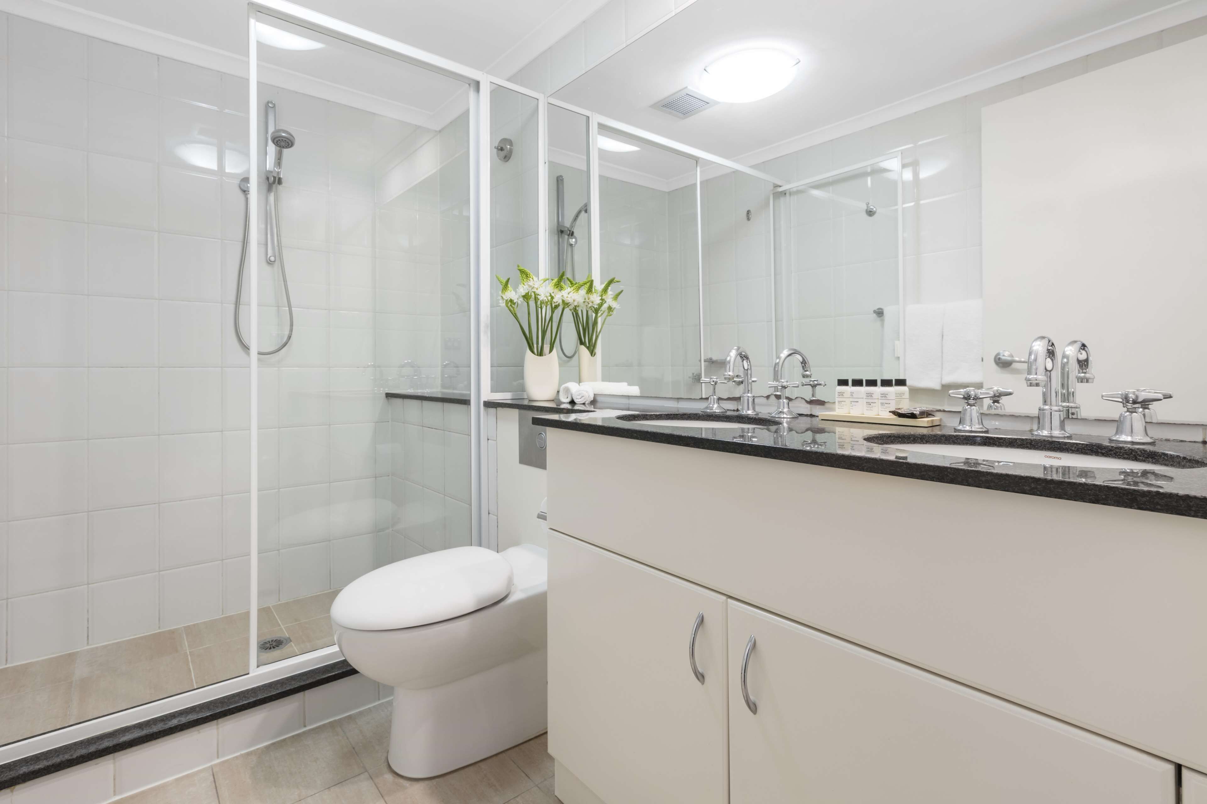 Oaks Sydney Goldsbrough Suites