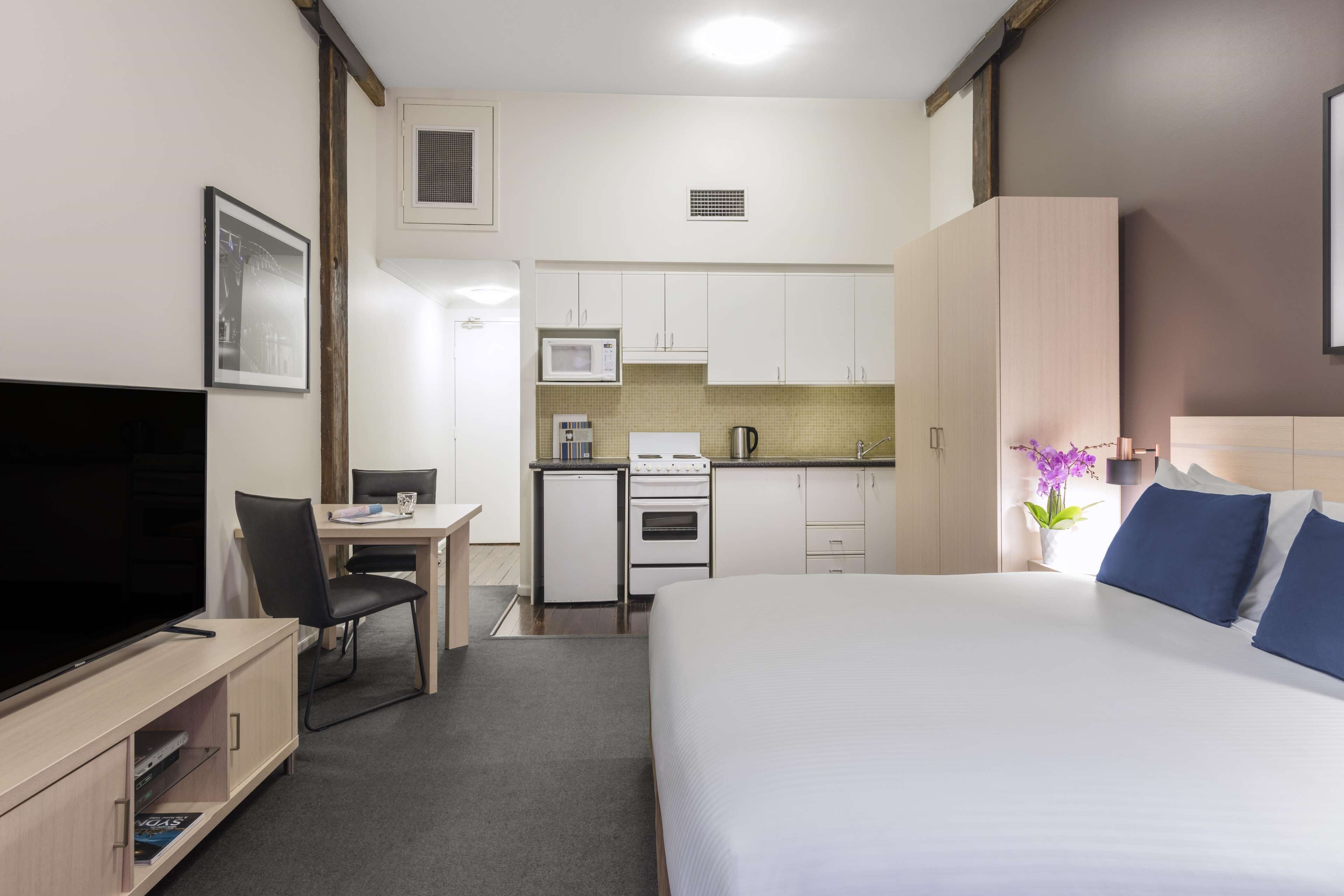 Oaks Sydney Goldsbrough Suites