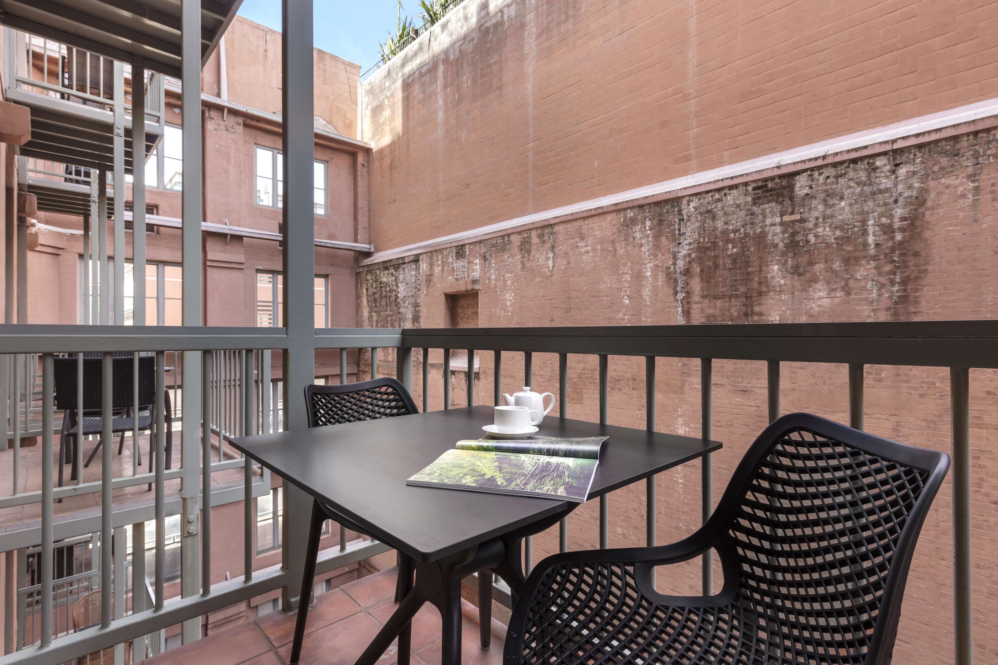 Oaks Sydney Goldsbrough Suites