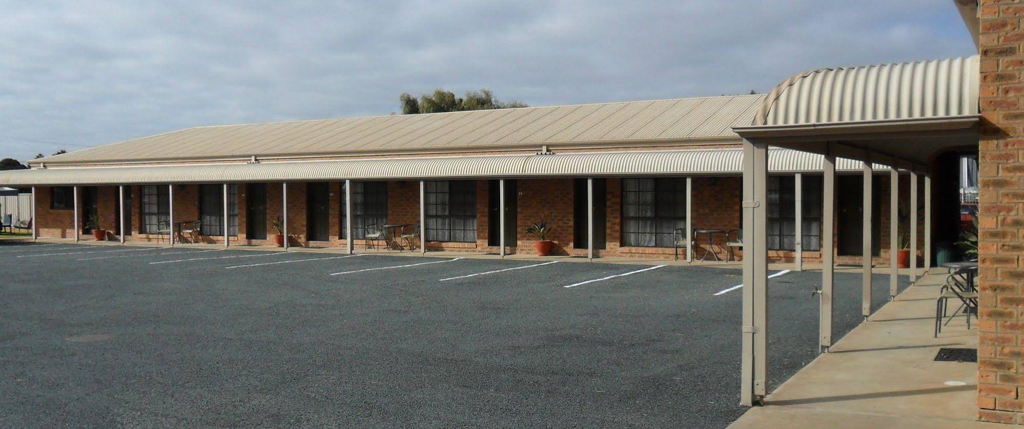 Settlement Motor Inn